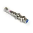 SENZOR CAPACITIV, CILINDRIC, CORP CUPRU CROMAT, ECRANAT CORP FILETAT M12 MM DISTANTA: 4 MM NPN, NC=NORMAL INCHIS Conector 12mm DC Micro CU PROTECTIE SCURT CIRCUIT, Conector 4 pini